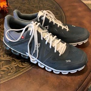 Women’s On Cloud running shoe